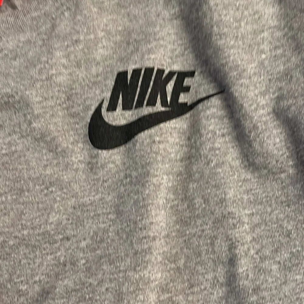 Nike, grey, baseball style 3/4 quarter sleeves - Picture 2 of 4